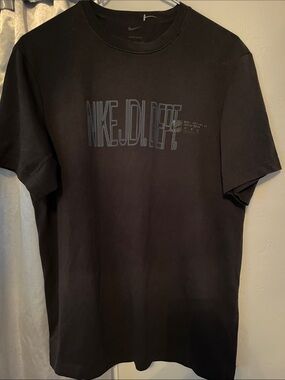 Nike Black Short Sleeve Graphic Logo Tee